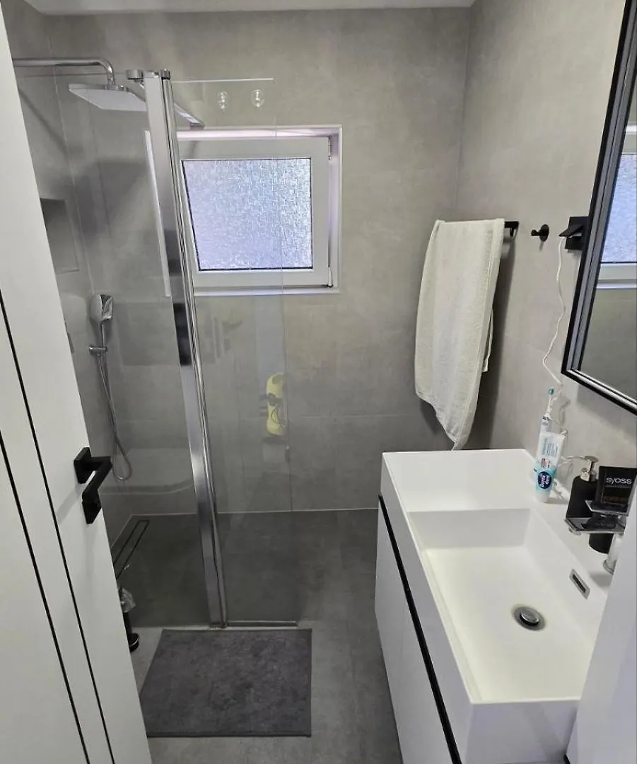 Family Friendly Apartments With A Swimming Pool Opatija - Volosko, Opatija - 15071 0*,  克罗地亚