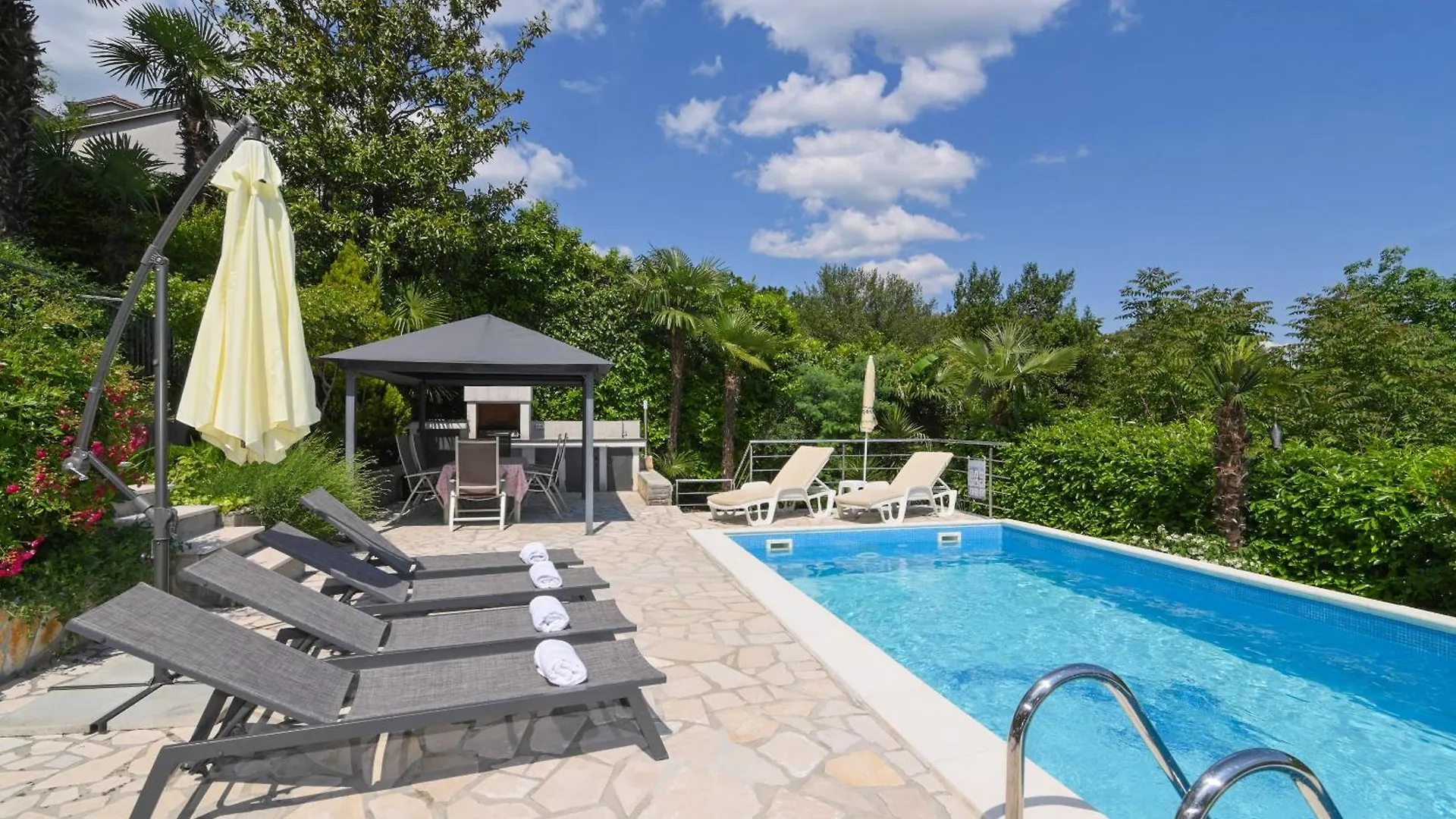 Family Friendly Apartments With A Swimming Pool Opatija - Volosko, Opatija - 15071